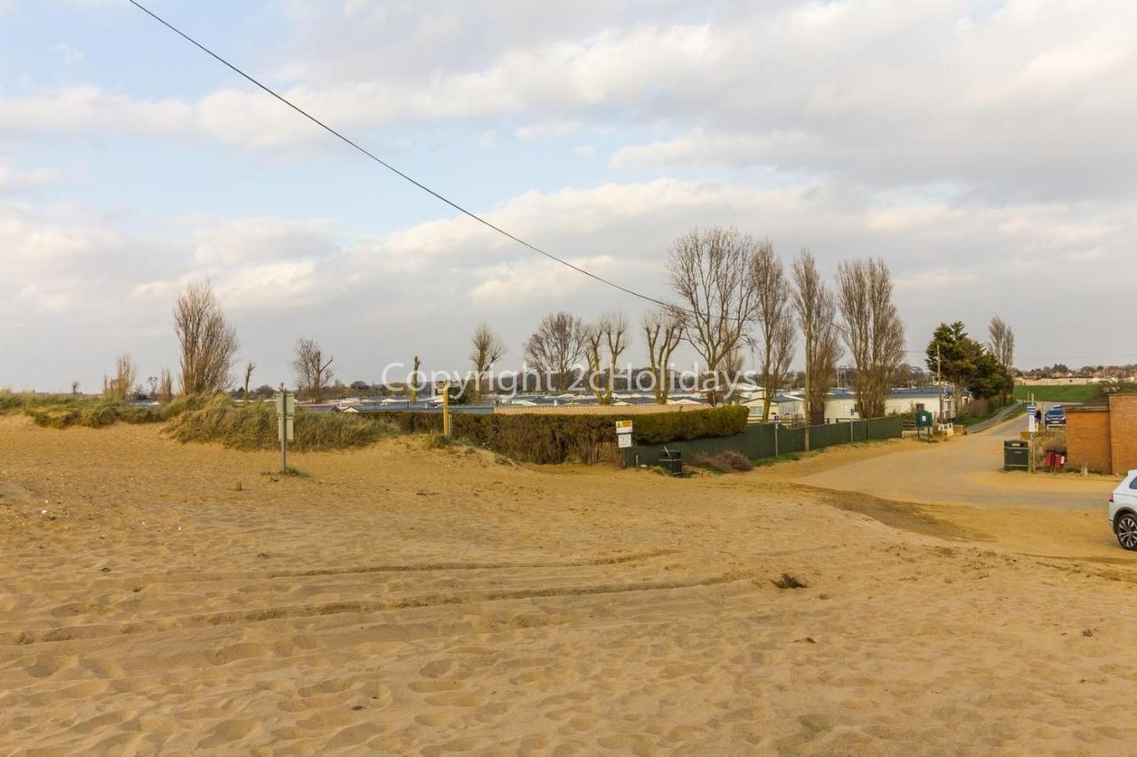 8 Berth Caravan For Hire At Heacham Holiday Park In Norfolk Ref 21024F酒店 外观 照片